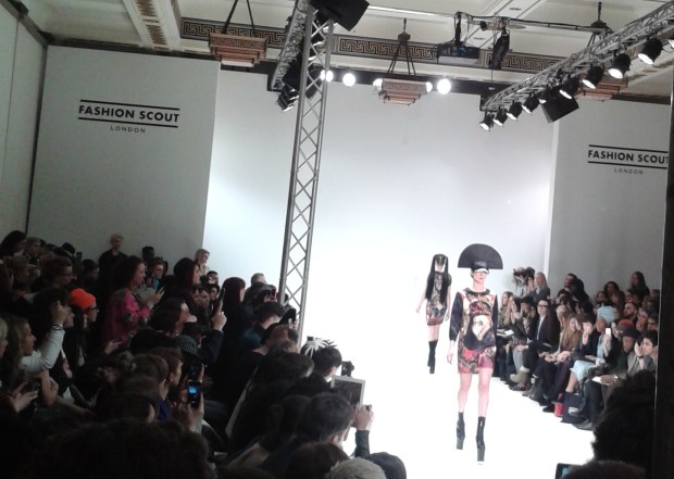 Belle Sauvage @London Fashion Scout