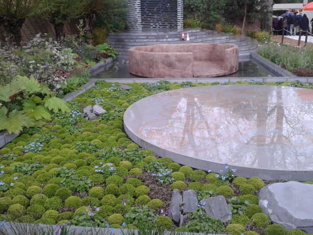 Forget Me Not detail with gnomes