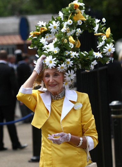 Miss Florence Claridge_Daiesies by David Shilling Pic PA